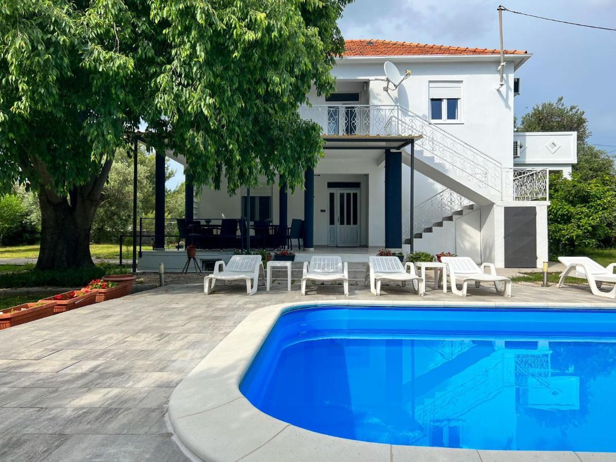 Apartments Mia بيبينيا المظهر الخارجي الصورة