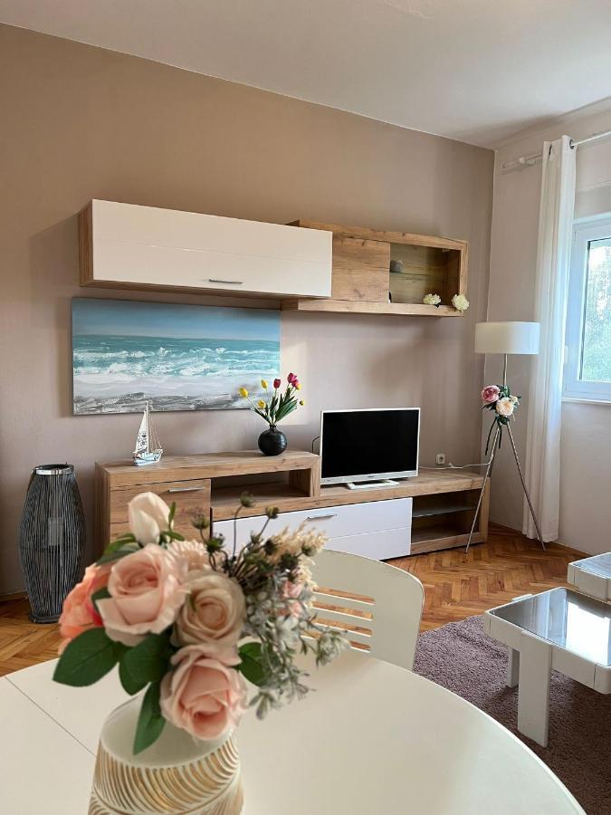 Apartments Mia بيبينيا المظهر الخارجي الصورة